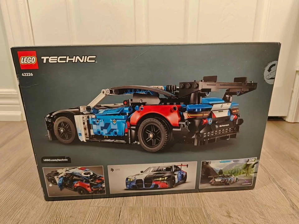 BNIB LEGO Technic 42226 BMW M4 GT3 EVO Race Car - photo 2