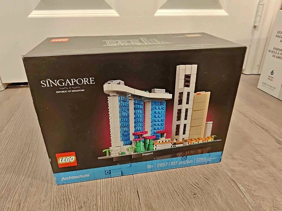 BNIB LEGO 21057 Architecture Singapore