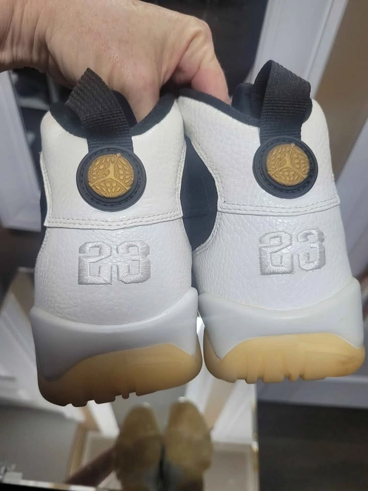 Jordan 9 Retro City of Flight 2018 size 9 - photo 2