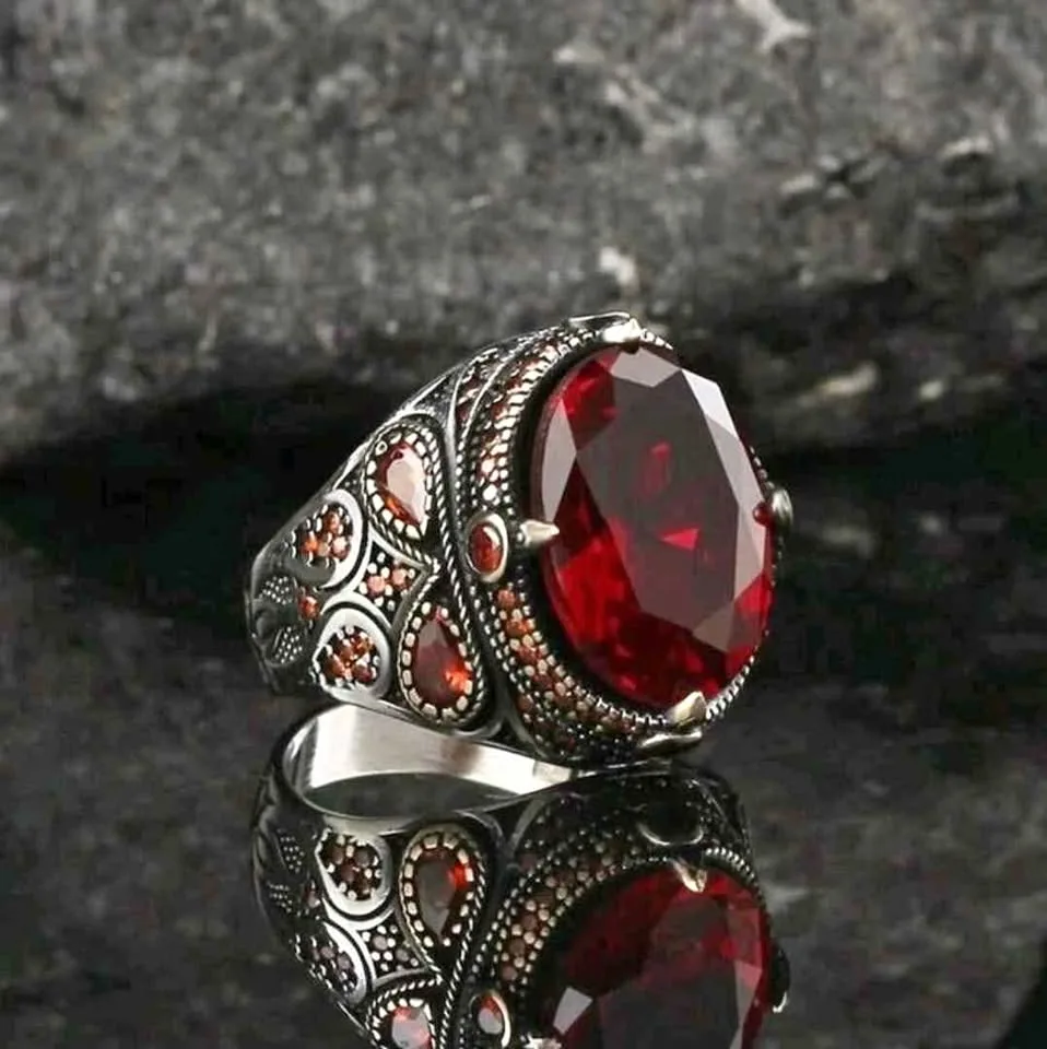 Men Vintage Luxury Fashionable Ring thumbnail
