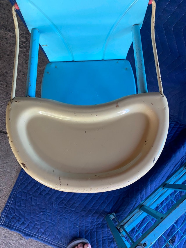 Collectable VINTAGE 1950's AMSCO Blue DOLL-E Highchair and Crib - photo 3