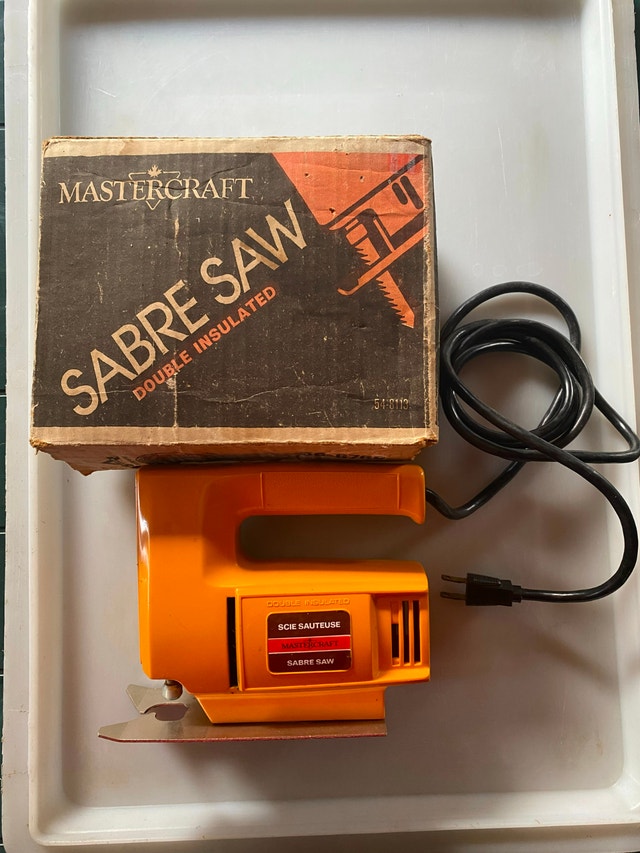 LIKE NEW--MASTERCRAFT Double Insulated Sabre Saw