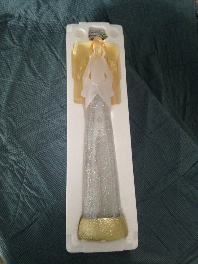 22" Cracker Barrel Season of Glory Lighted Angel Glitter Lamp - photo 2