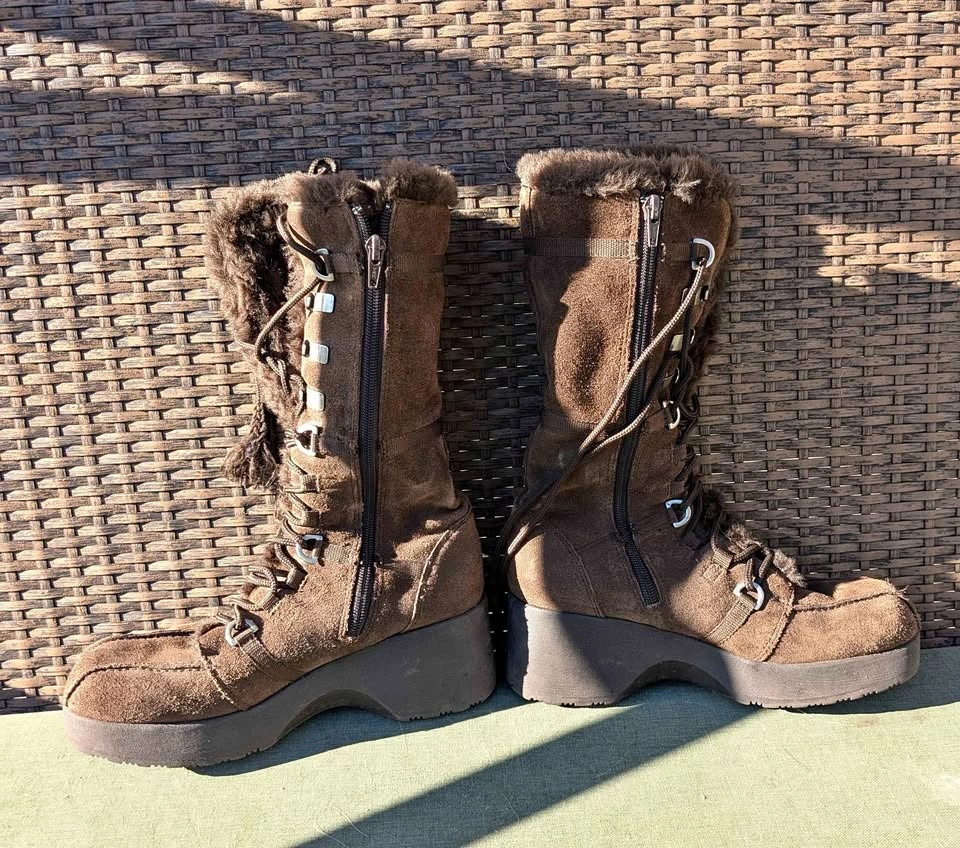 Vintage Y2K Report ICON Brown Suede Boots Women’s size 8