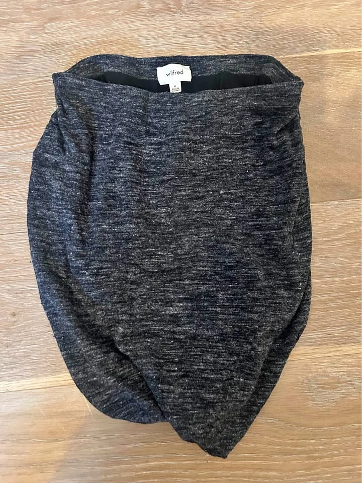 Wilfred skirt Aritizia - size M