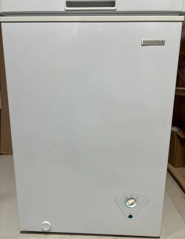 Insignia Deep Freezer thumbnail