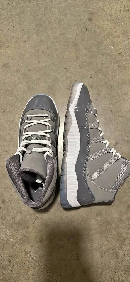 Jordan 11 Cool Grey