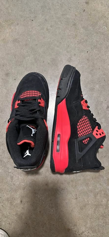 Jordan 4 Red Thunder