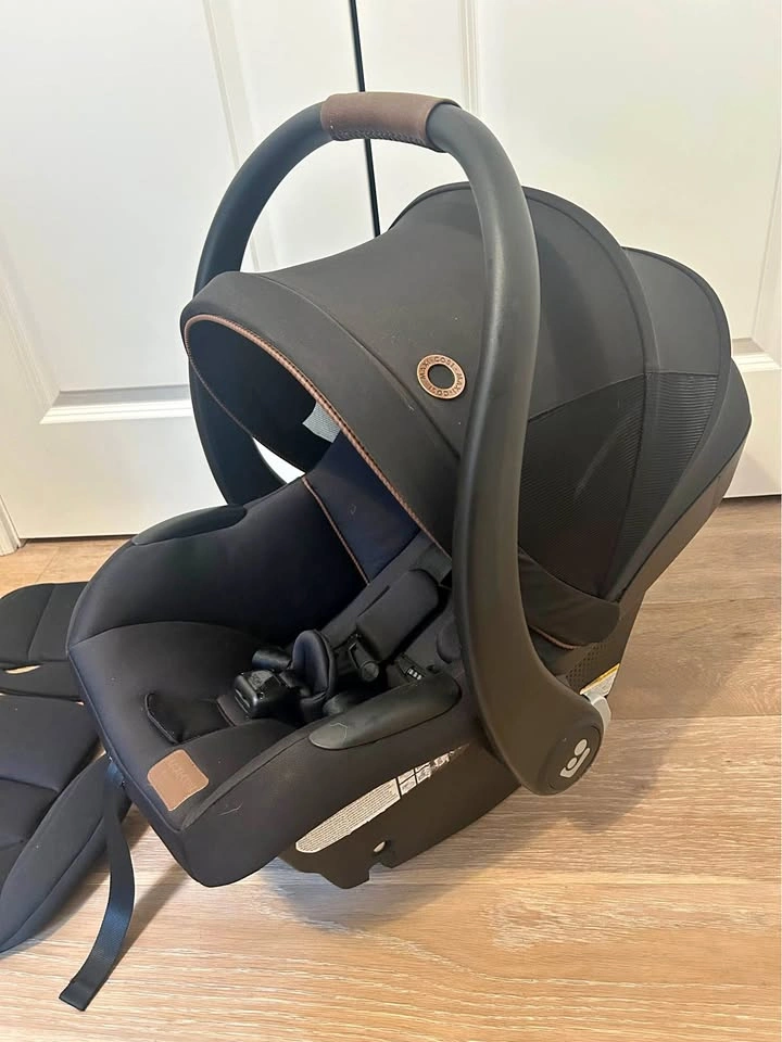 Maxi Cosi infant car seat