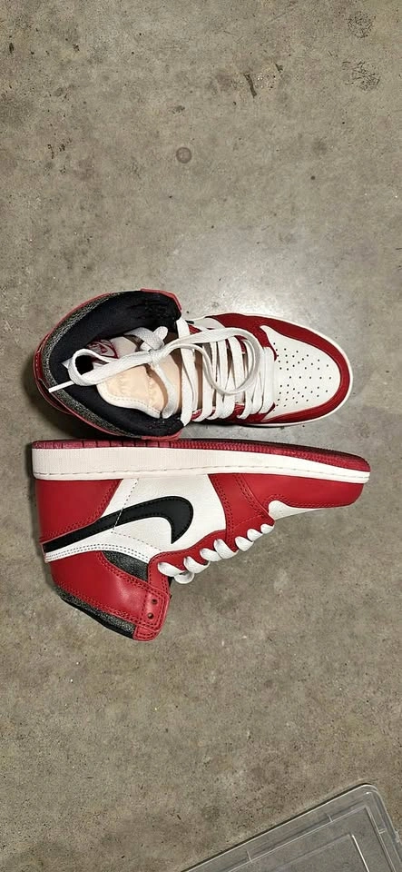 Jordan 1 Chicago Lost and Found