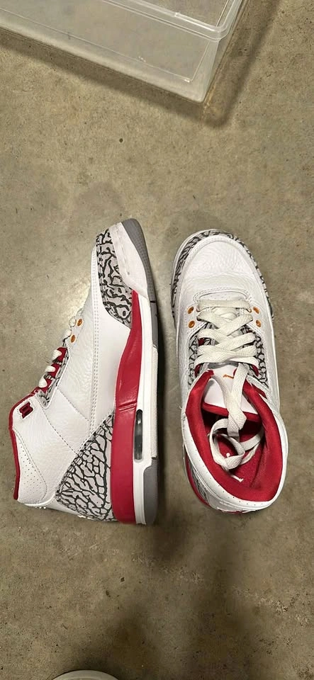 Jordan 3 Cardinal Red