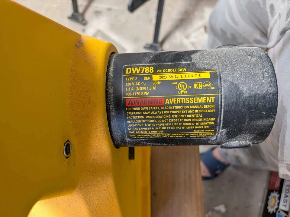 DeWalt scroll saw - photo 4
