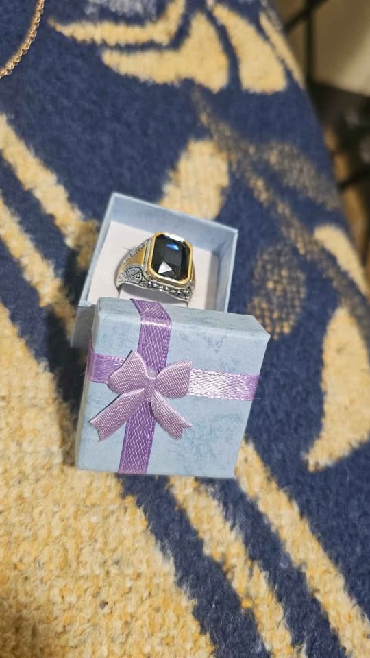Ring and accessories - photo 4