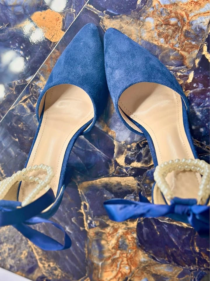 Blue pearl high heels