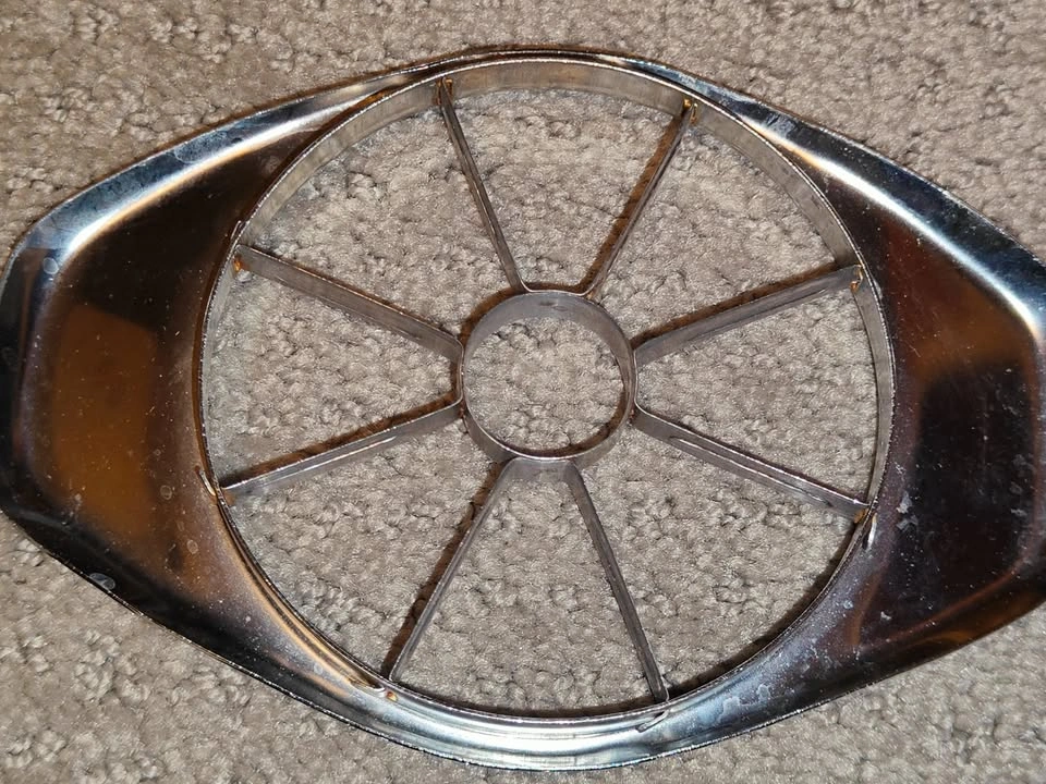 Stainless Steel Apple Corer & Slicer Cutter - photo 3