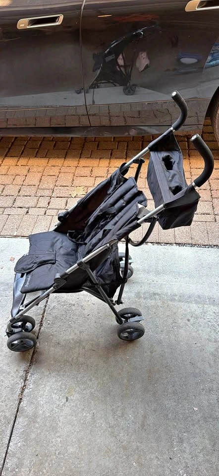 Travel stroller - umbrella stroller Ingenuity