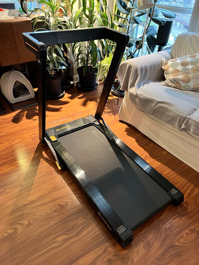 Like-New AIRHOT Compact Folding Treadmill / Walking Pad - photo 2