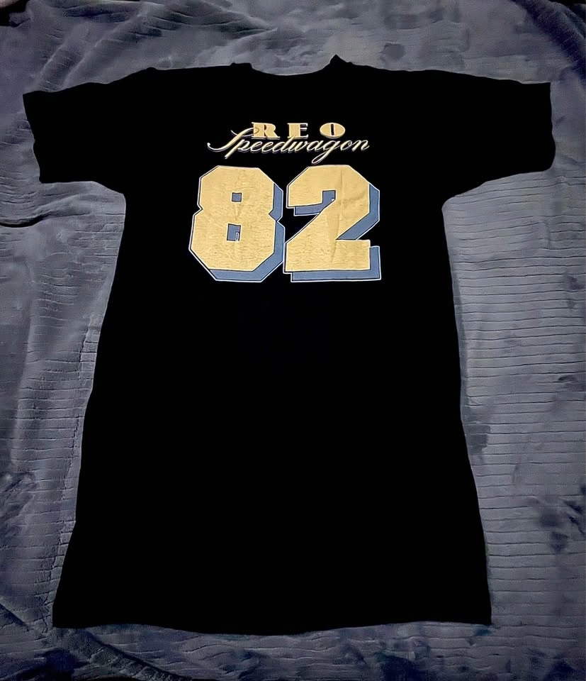 1982 REO Speedwagon Concert T-Shirt - photo 2