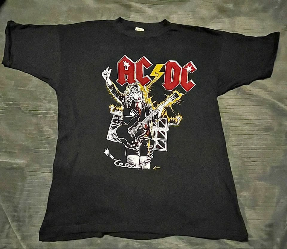 AC/DC “Who Made Who” 1986 Classic Logo Concert T-Shirt