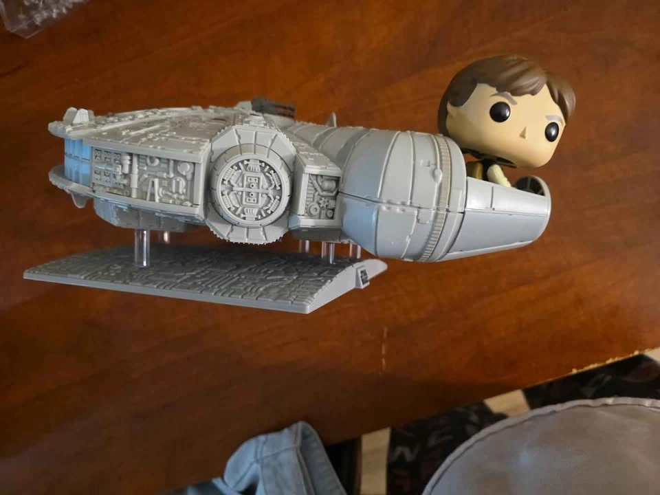 Star Wars Millennium Falcon with Han Solo Figure - photo 2