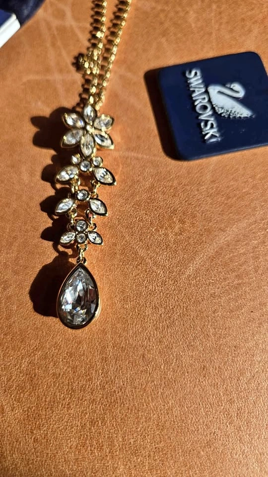 Large Stones Vintage Swarovski Necklace