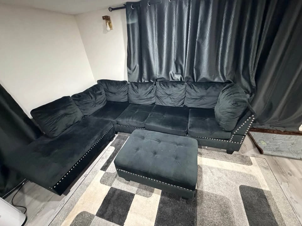 Sectional couch and Ottoman - photo 2