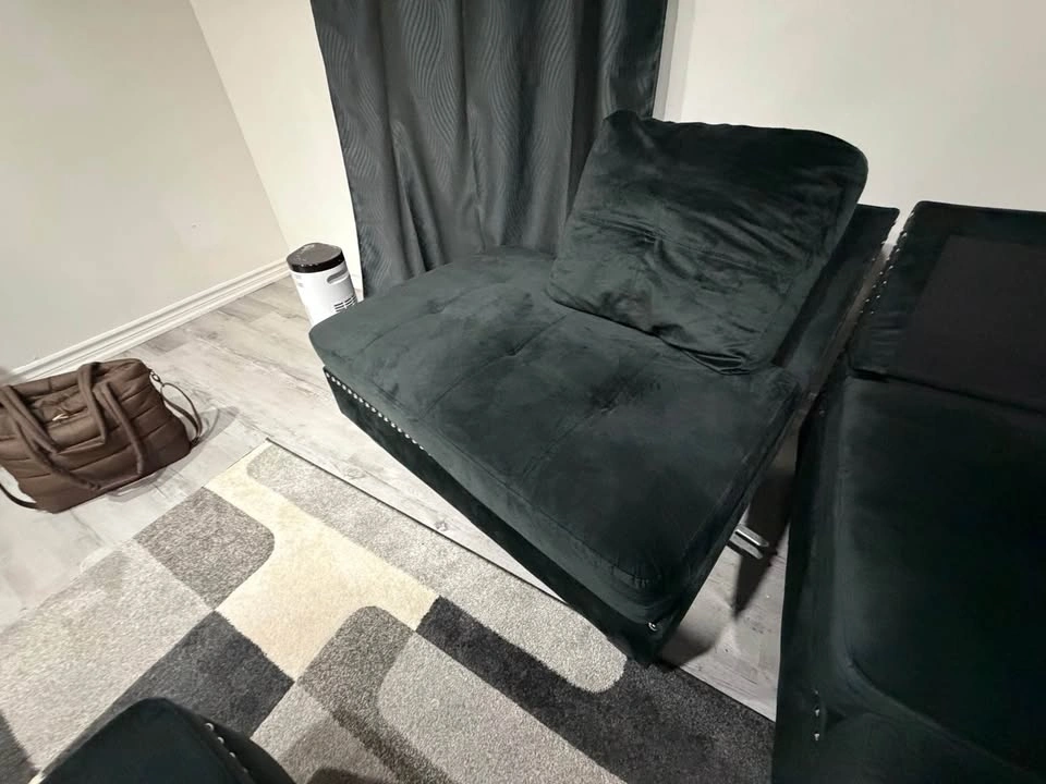 Sectional couch and Ottoman - photo 3