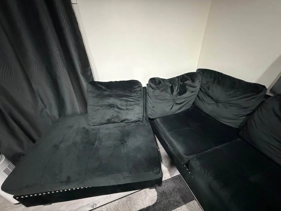 Sectional couch and Ottoman - photo 4