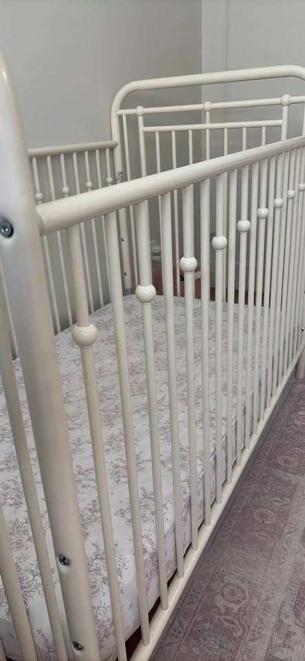 Metal Baby Crib & Mattress - photo 3
