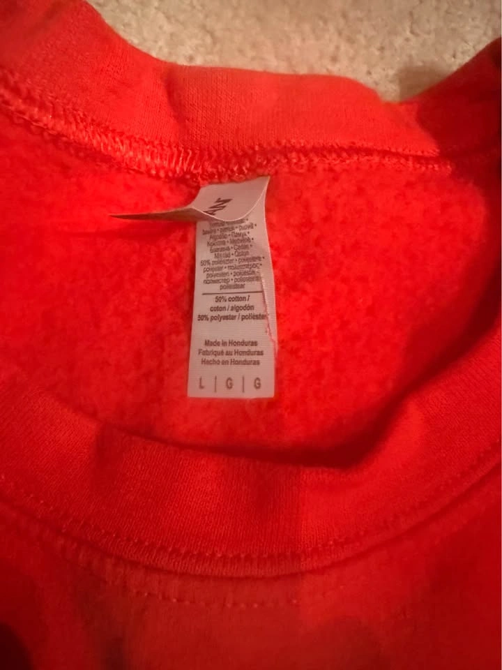 Gildan Large Red Grinch Merry Christmas Sweatshirt - photo 3