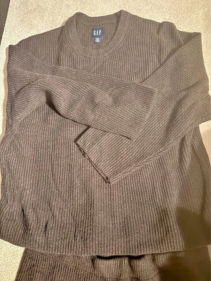 Gap Ribbed Knit Sweater and Pants Set Size XL