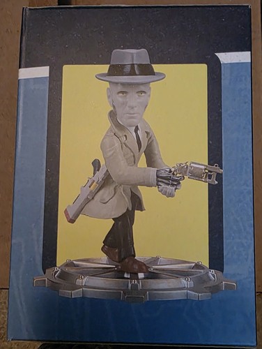 Fallout Loot Crate Nick Valentine Figure – Screenshots Series - photo 2