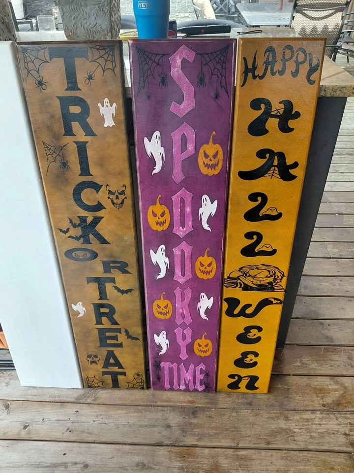 4ft Halloween Signs