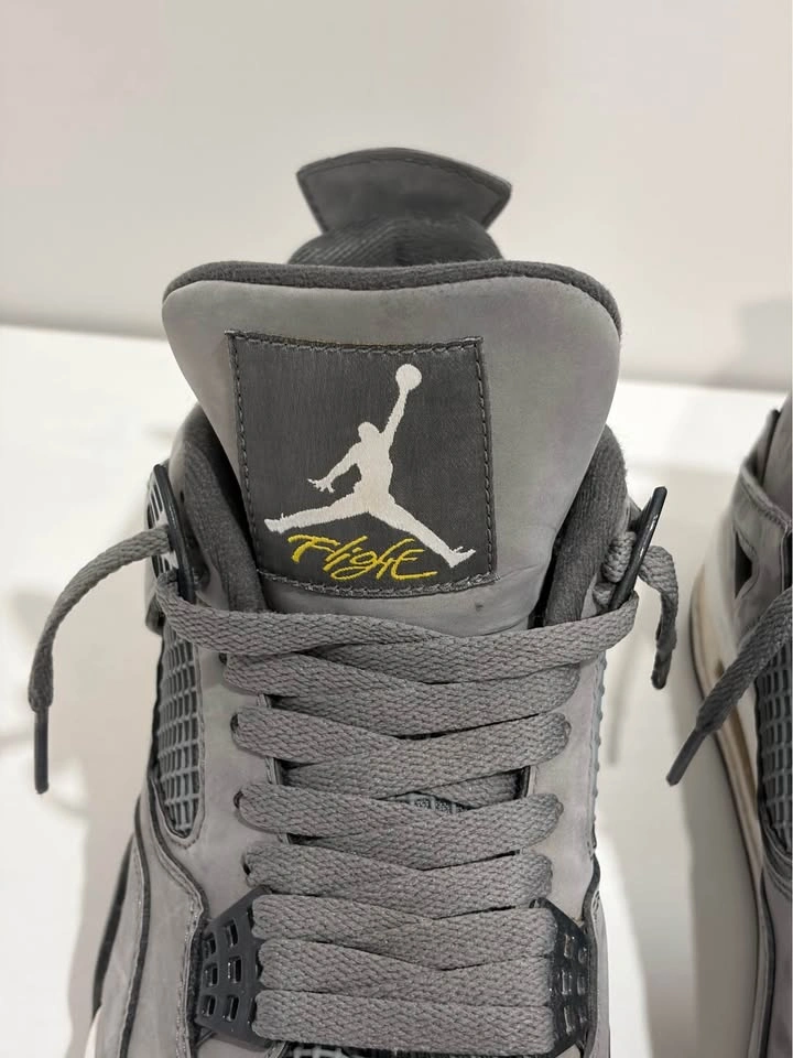 Jordan 4 Retro 'Cool Grey' Size 9.5 men’s - photo 3