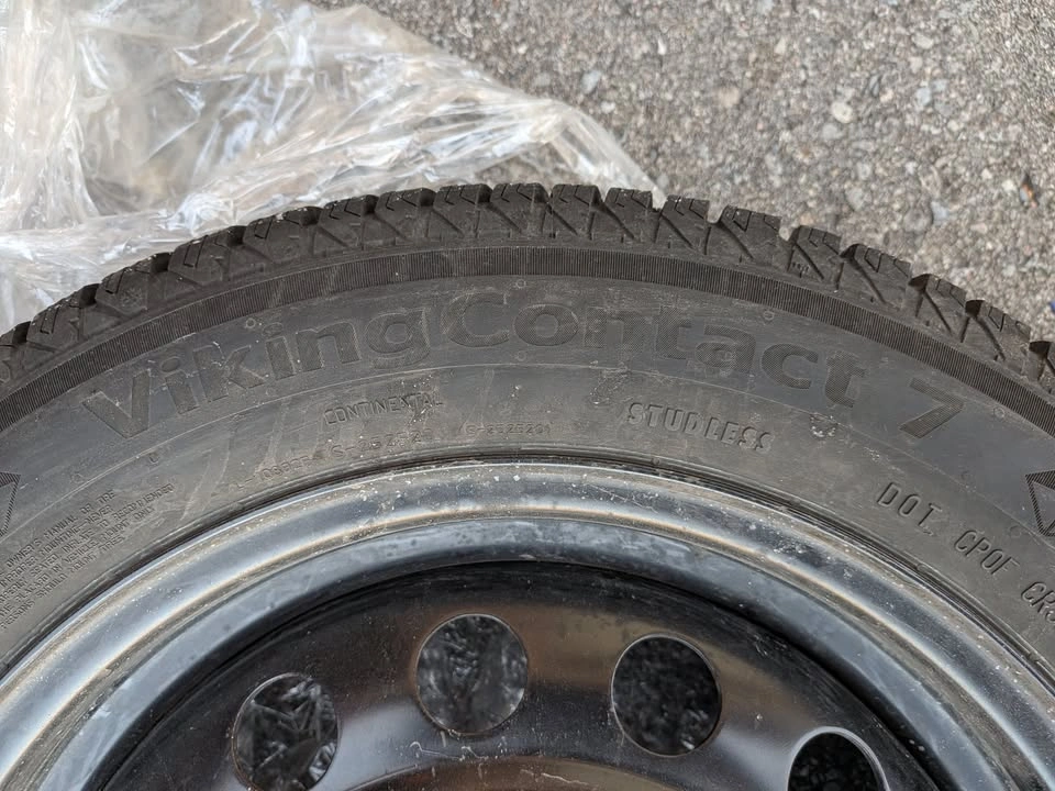 Continental VikingContact 7 Winter Tires 205/55R16 on Rims - photo 4