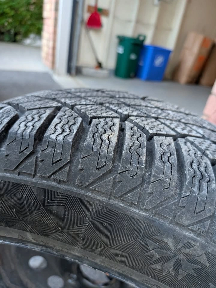 Continental VikingContact 7 Winter Tires 205/55R16 on Rims - photo 5