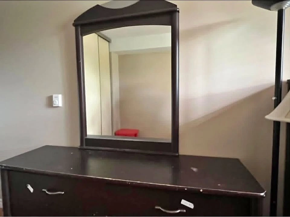 Dresser with Mirror - 6 Drawers