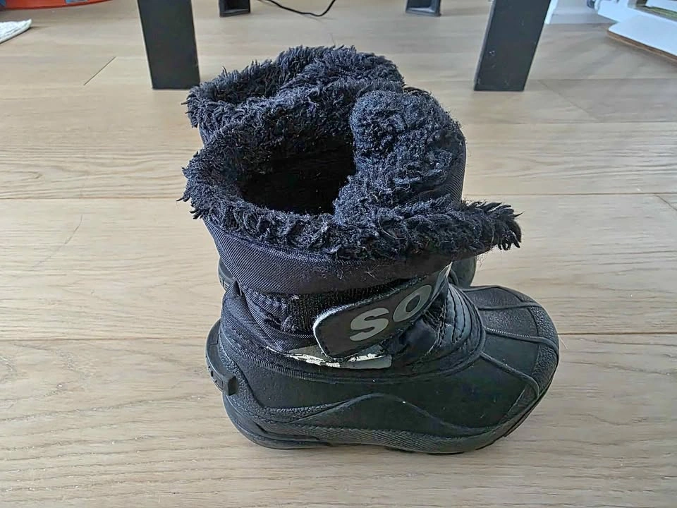 Size 7c Sorel toddler winter boots
