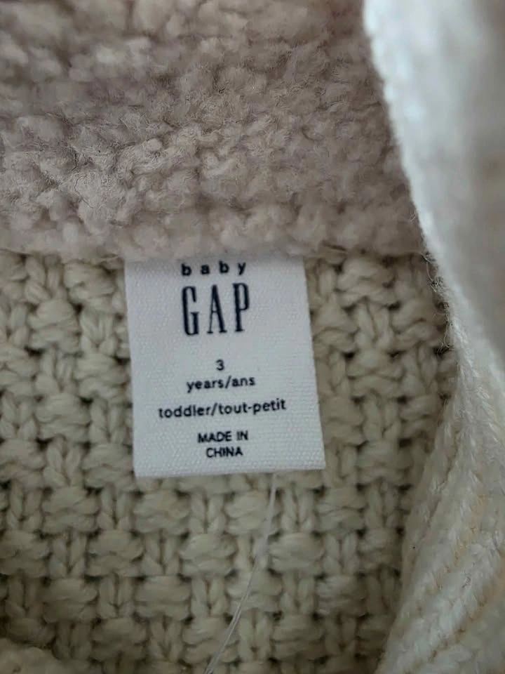 NEW 3T Gap sweater - photo 2