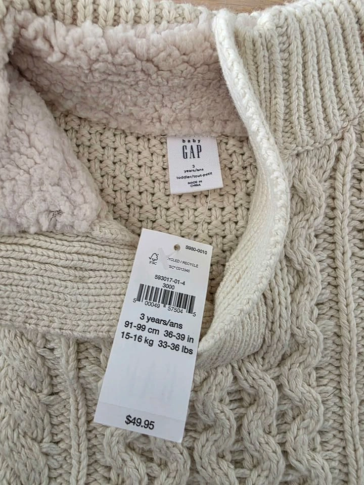 NEW 3T Gap sweater - photo 3