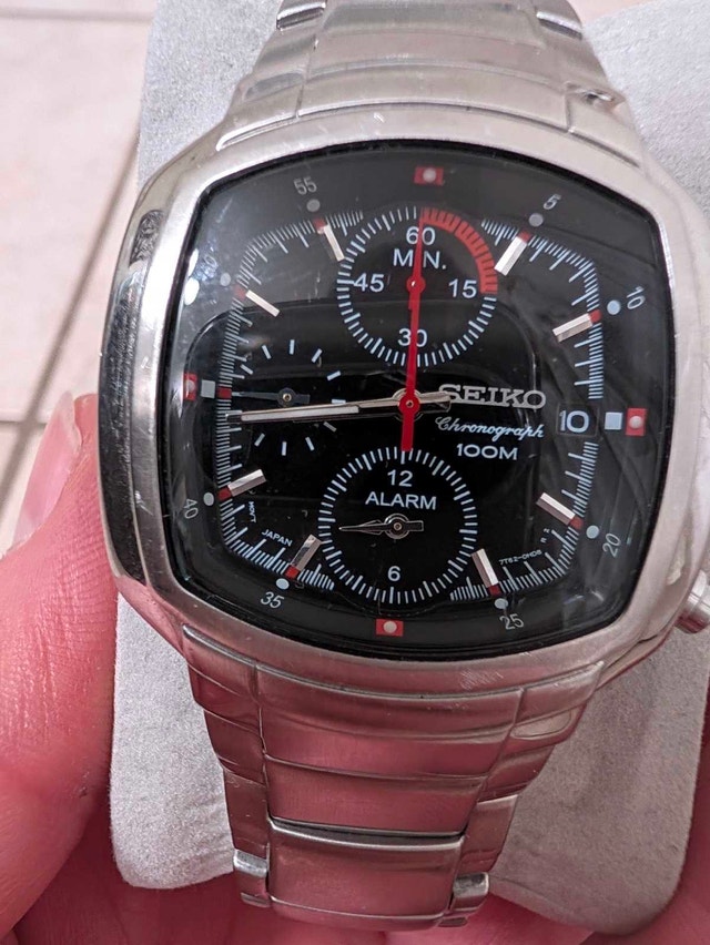 Seiko Square Alarm Chronograph (7T62-0HD0)