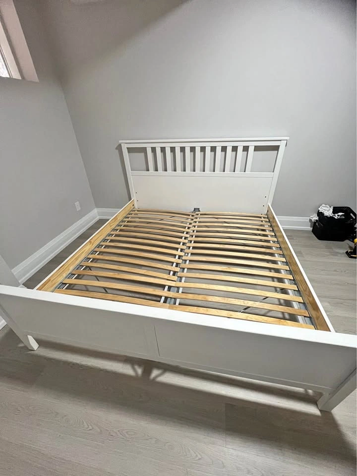 King size bed