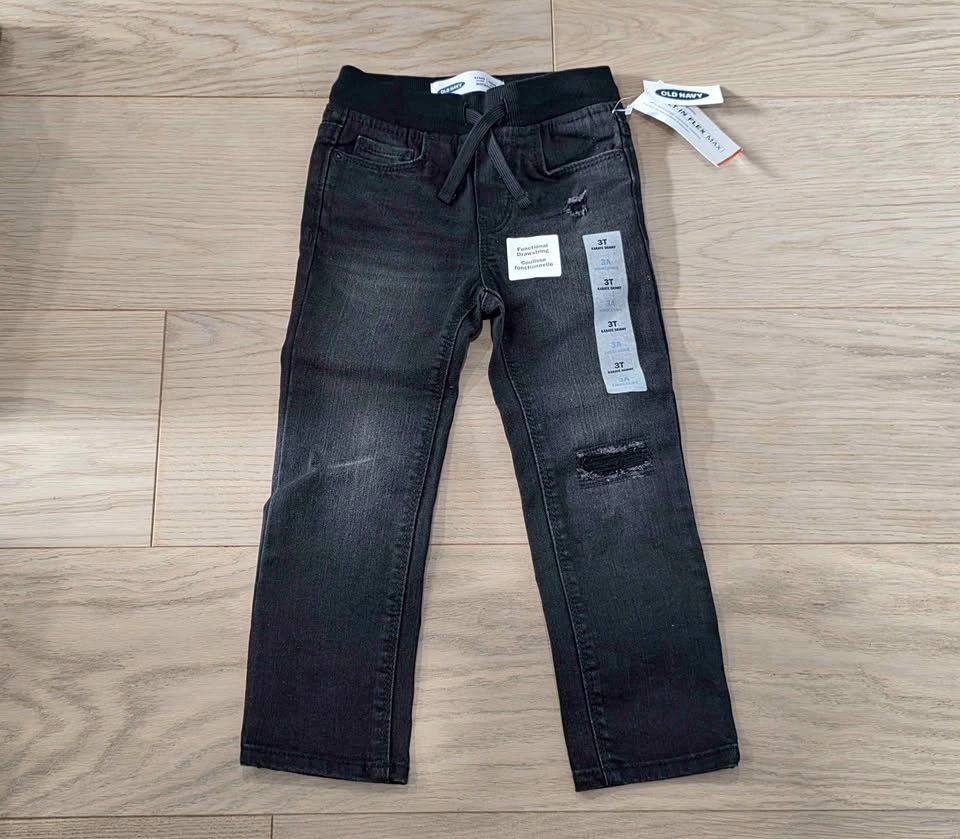 NEW 3T pull-on black jeans