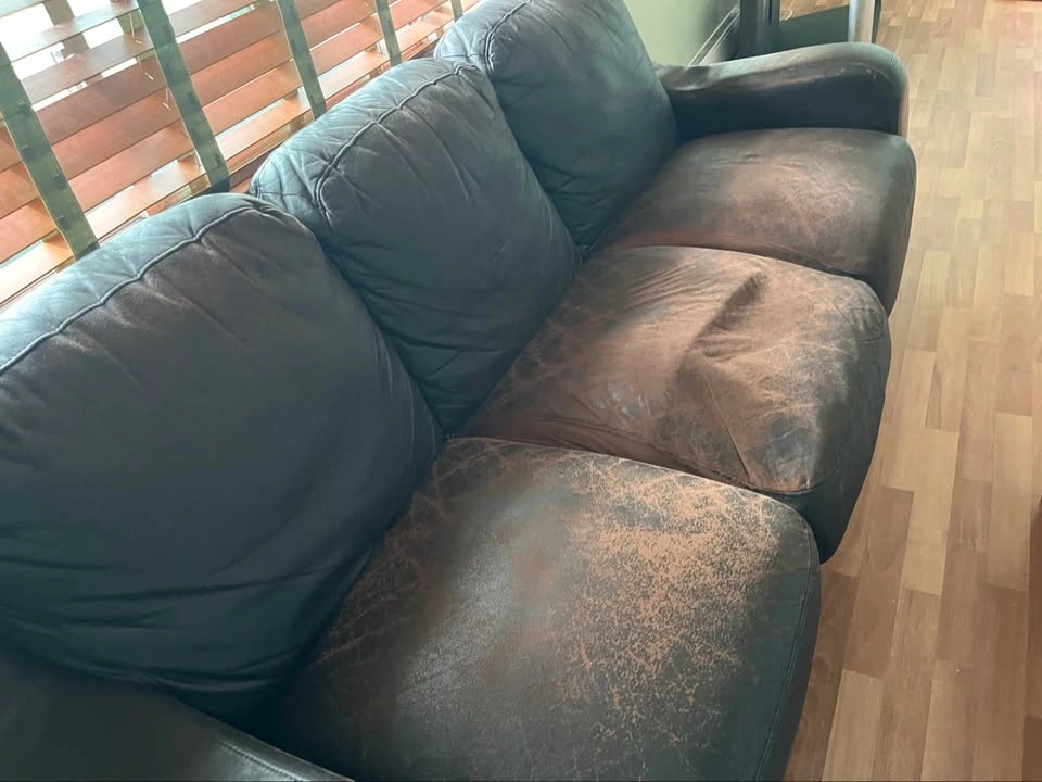 Brown Leather Couch - 3 Seater - photo 2