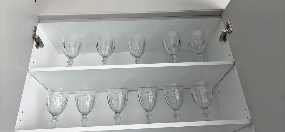 11 glasses