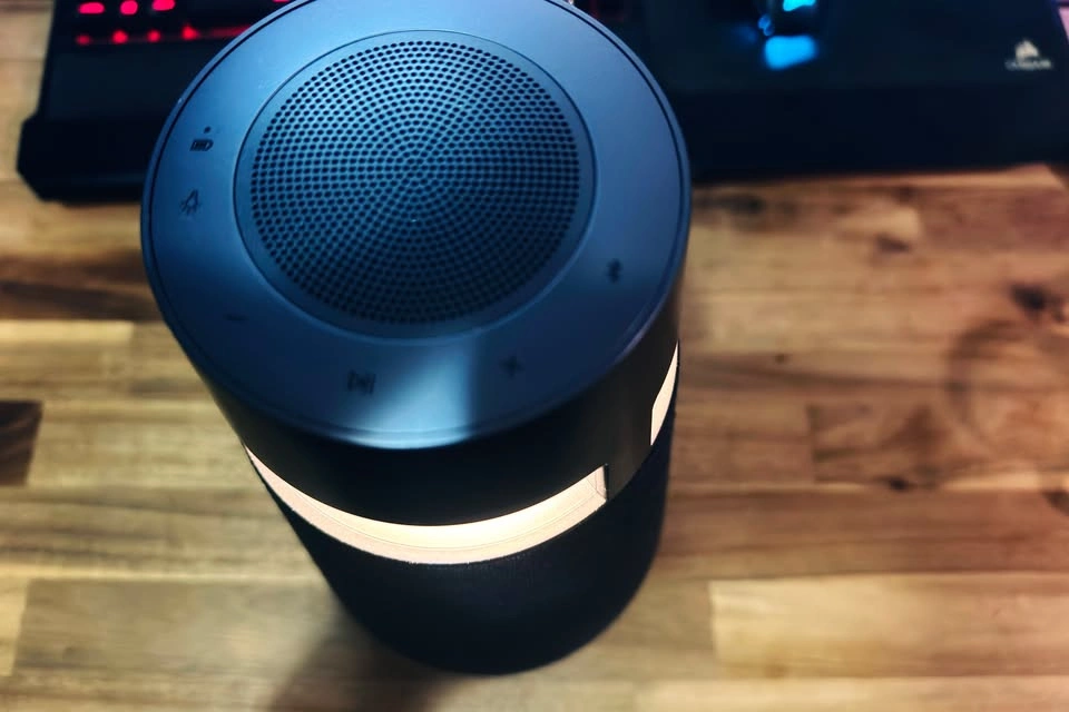 LG XBOOM 360 two Speakers like new - photo 4