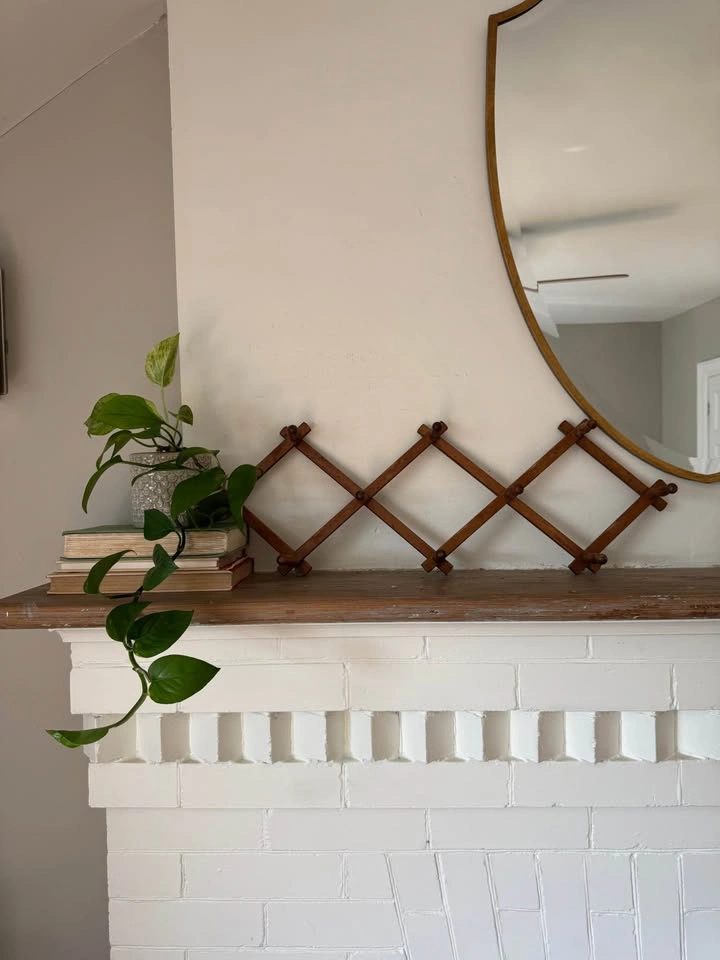 Vintage wood accordion-style wall rack / peg rack - photo 3