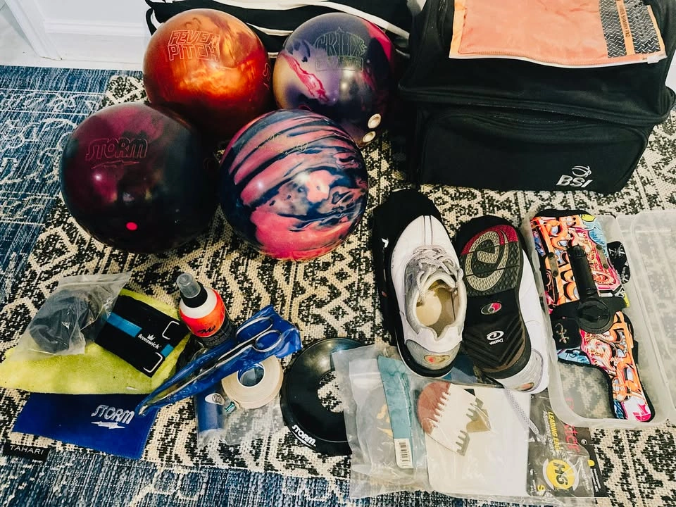 Storm Bowling Balls, Bags, Dexter THE 9 Shoes & REV-X