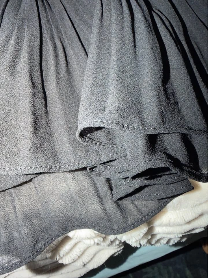 Black pleated maxi skirt, size L - photo 3