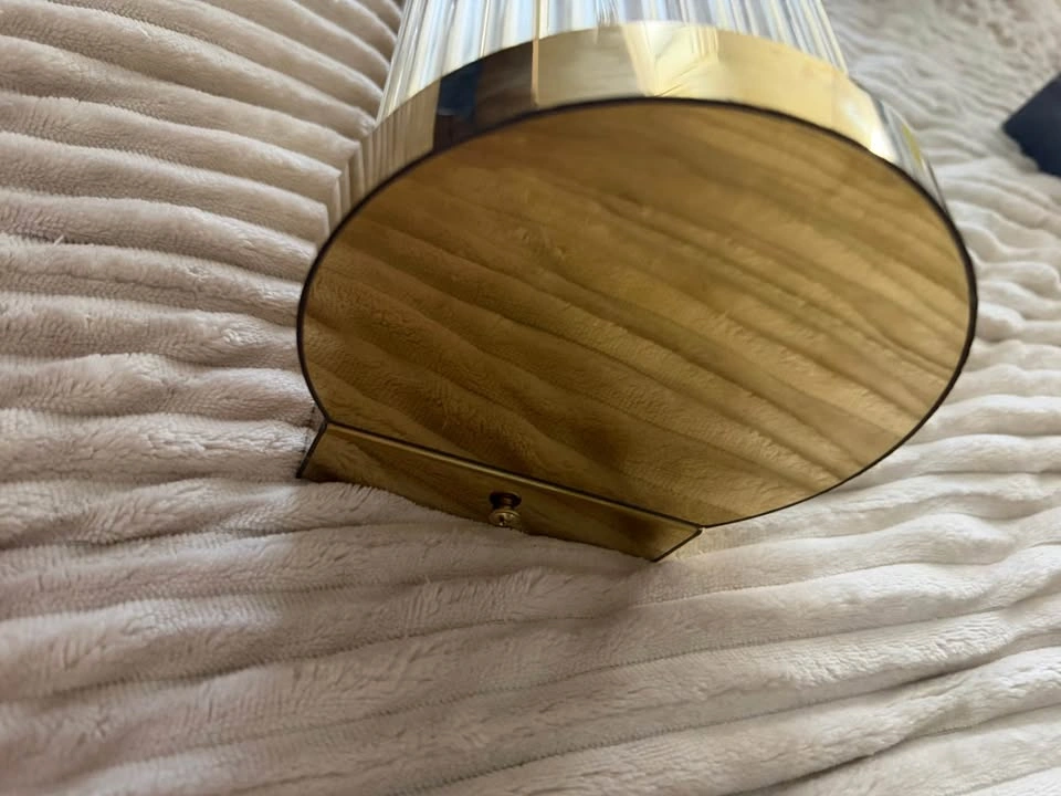 Modern Golden Wall-Mount Sconce (not plug in) - photo 2